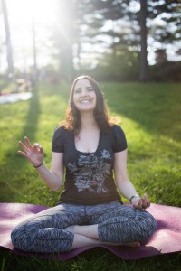 manage pain through mindfulness